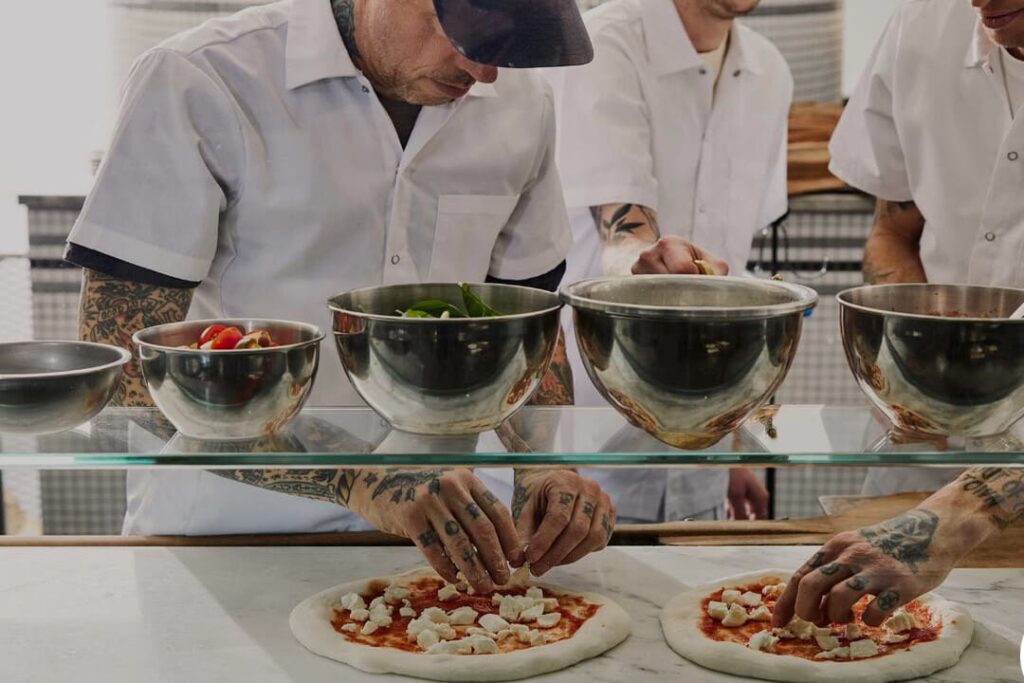 ¿Formar o contratar un pizzaiolo?