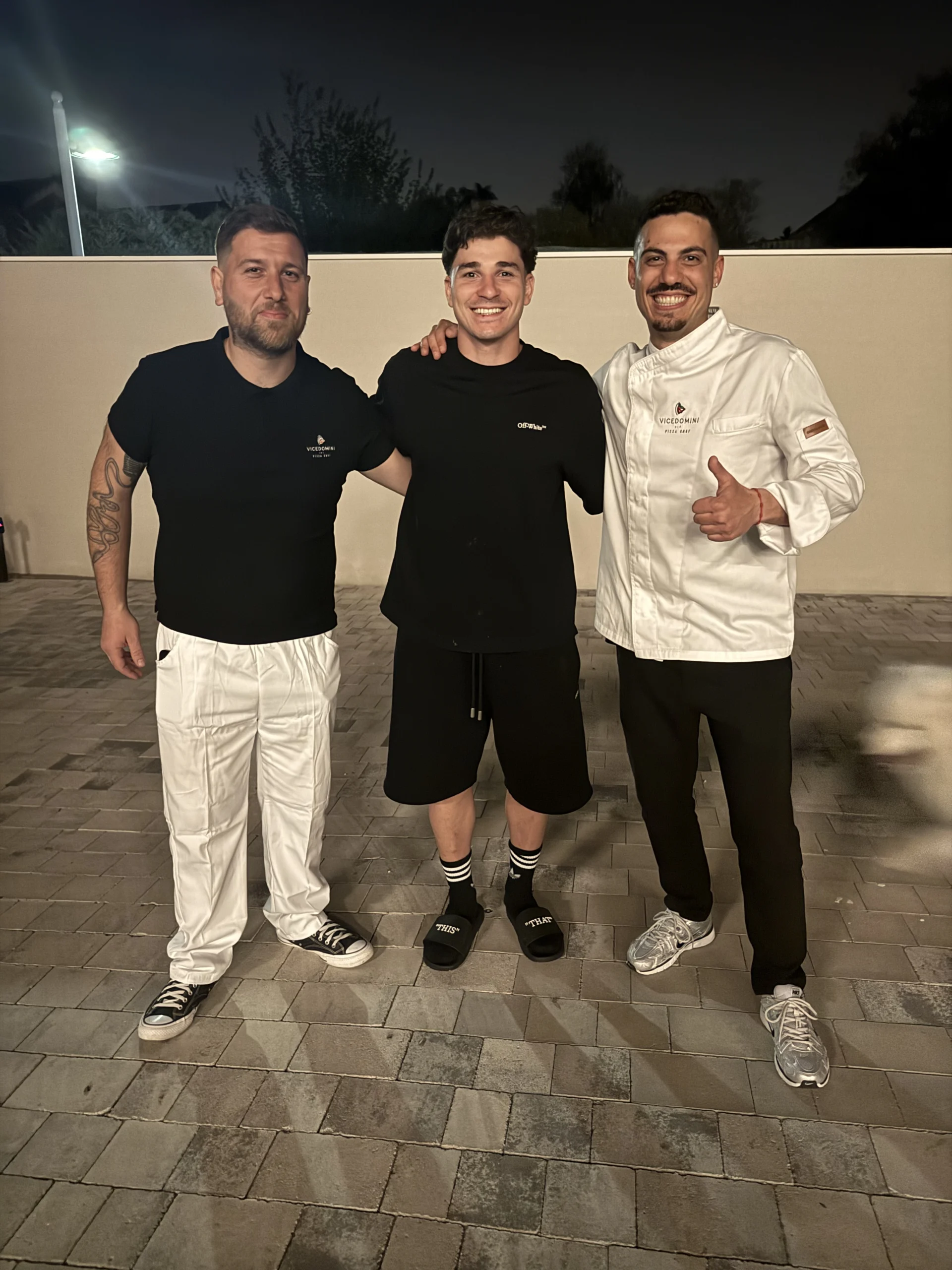 Chef de Pizza Mario Vicedomini y futbolista Julián Álvarez